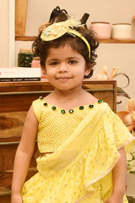 Buy_Fayon Kids_Yellow Georgette Sequins, Embroidery Floral Motifs Saree With Blouse _Online_at_Aza_Fashions