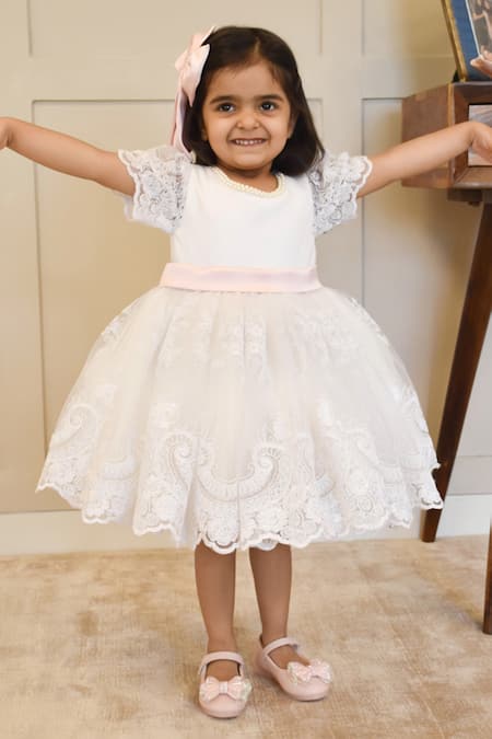 FAYON KIDS Off White Organza Embellished Floral Lace Dress