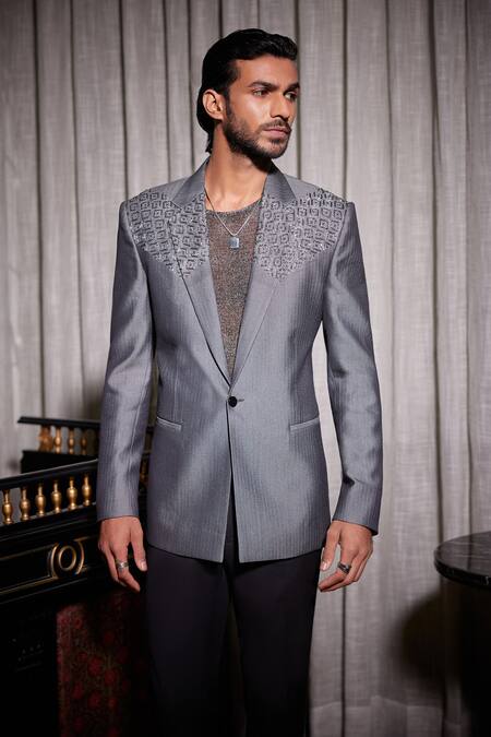 Philocaly Luminar Embroidered Single Breasted Blazer 