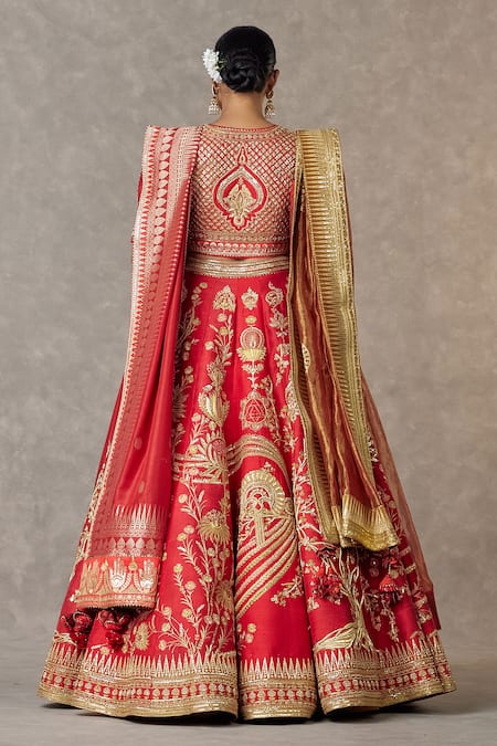 Shop Masaba Red Silk, Tissue Embroidery, Mirrors Bagh-e-bahar Neelkamal Bridal Lehenga Set at Aza Fashions Shop_Masaba_Red Silk, Tissue Embroidery, Mirrors Bagh-e-bahar Neelkamal Bridal Lehenga Set _at_Aza_Fashions
