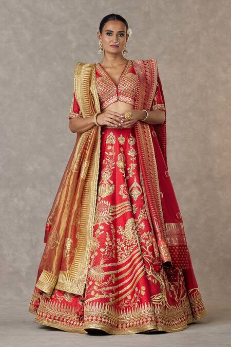 Buy Masaba Red Silk, Tissue Embroidery, Mirrors Bagh-e-bahar Neelkamal Bridal Lehenga Set Online at Aza Fashions Buy_Masaba_Red Silk, Tissue Embroidery, Mirrors Bagh-e-bahar Neelkamal Bridal Lehenga Set _Online_at_Aza_Fashions