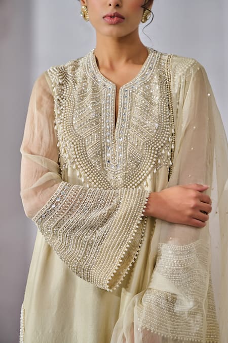 Shop_Tarun Tahiliani_Green Kurta And Trouser Silk Dupion Embellished Pearl Notched Set_Online_at_Aza_Fashions