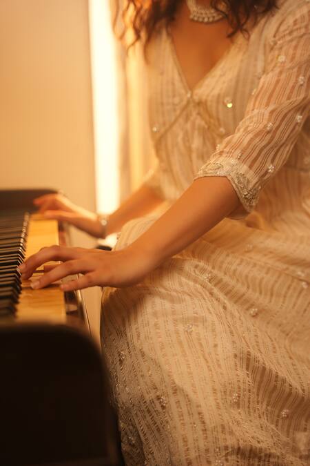 Buy Midushi Bajoria White Silk Pearls, Crystals V-neck Butti Embroidered Anarkali With Pant Online at Aza Fashions Buy_Midushi Bajoria_White Silk Pearls, Crystals V-neck Butti Embroidered Anarkali With Pant _Online_at_Aza_Fashions