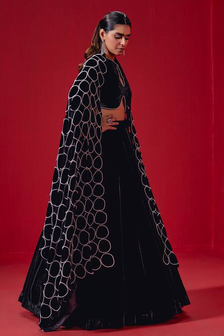 Studio22 By Pulkita Arora Bajaj Black Velvet Pearls Round Neck Lehenga Set With Spherical Embellished Shawl at Aza Fashions Studio22 By Pulkita Arora Bajaj_Black Velvet Pearls Round Neck Lehenga Set With Spherical Embellished Shawl _at_Aza_Fashions