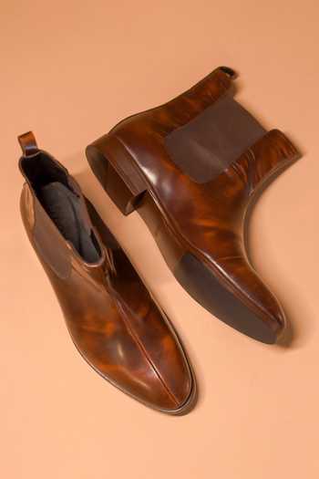 Buy Dmodot Brown Leather Chelsea Boots Online at Aza Fashions Buy_Dmodot_Brown Leather Chelsea Boots _Online_at_Aza_Fashions