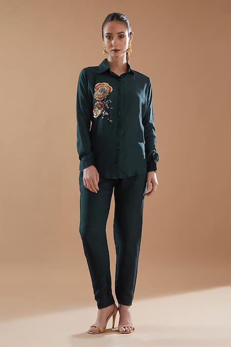 BAIDEHI Placed Floral Embroidered Shirt With Pant 