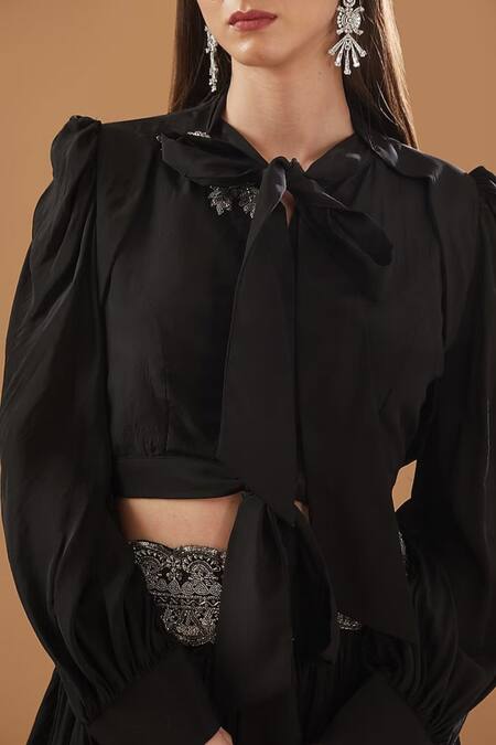 Buy BAIDEHI Black Crepe Embroidery, Cut Work Solid Crop Top And Skirt Set Online at Aza Fashions Buy_BAIDEHI_Black Crepe Embroidery, Cut Work Solid Crop Top And Skirt Set _Online_at_Aza_Fashions