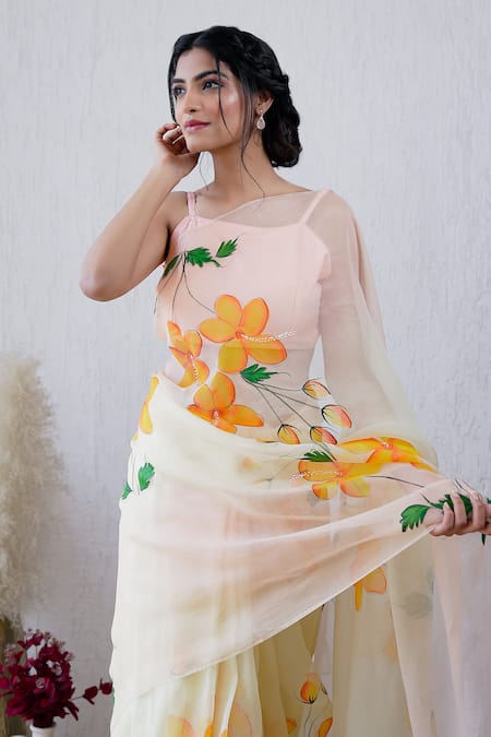 Buy Mangalmay By Aastha Peach Saree Pure Organza Hand Painted Ibadat With Unstitched Blouse Piece Online at Aza Fashions Buy_Mangalmay By Aastha_Peach Saree Pure Organza Hand Painted Ibadat With Unstitched Blouse Piece _Online_at_Aza_Fashions