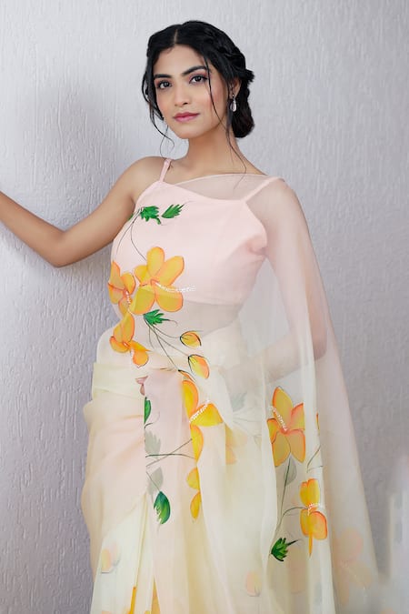 Shop Mangalmay By Aastha Peach Saree Pure Organza Hand Painted Ibadat With Unstitched Blouse Piece Online at Aza Fashions Shop_Mangalmay By Aastha_Peach Saree Pure Organza Hand Painted Ibadat With Unstitched Blouse Piece _Online_at_Aza_Fashions