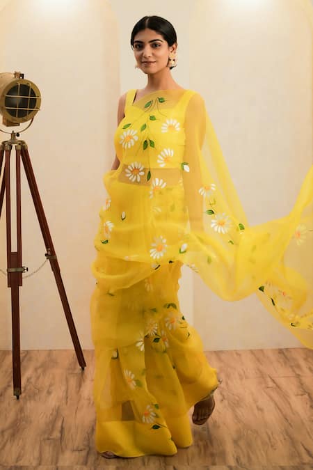 Buy_Mangalmay By Aastha_Yellow Organza, Modal Daisy Hand Painted Saree With Unstitched Blouse Piece _Online_at_Aza_Fashions