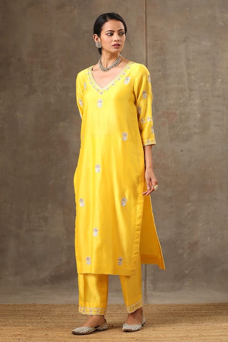 Bbaawri_Yellow Silk, Sequins, Embroidery Handloom Floral Kurta Set _Online_at_Aza_Fashions
