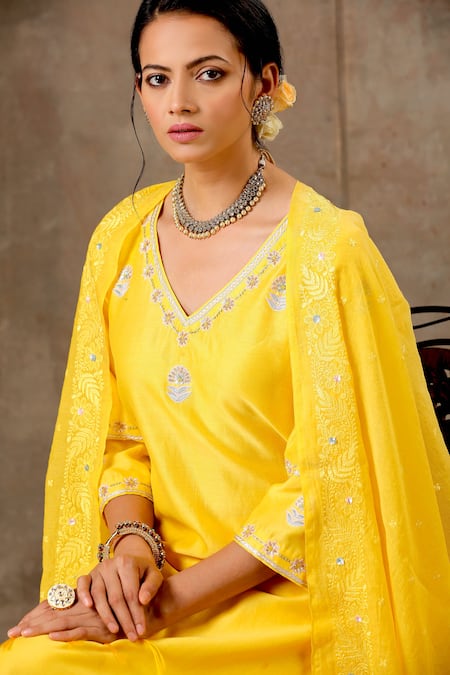 Bbaawri_Yellow Silk, Sequins, Embroidery Handloom Floral Kurta Set _at_Aza_Fashions