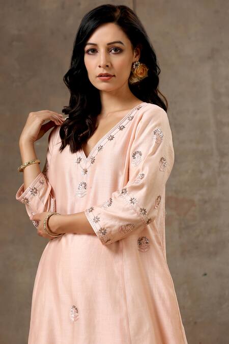 Buy_Bbaawri_Peach Silk, Sequins, Embroidery Handloom Flower Kurta Set _Online_at_Aza_Fashions