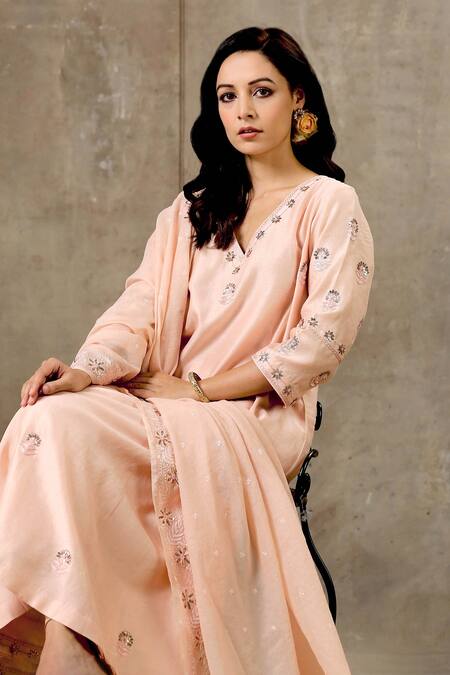 Shop_Bbaawri_Peach Silk, Sequins, Embroidery Handloom Flower Kurta Set _Online_at_Aza_Fashions