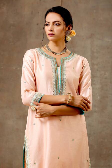 Buy Bbaawri Peach Chanderi Silk Sequins, Embroidery Split Handloom Neckline Kurta Set Online at Aza Fashions Buy_Bbaawri_Peach Chanderi Silk Sequins, Embroidery Split Handloom Neckline Kurta Set _Online_at_Aza_Fashions