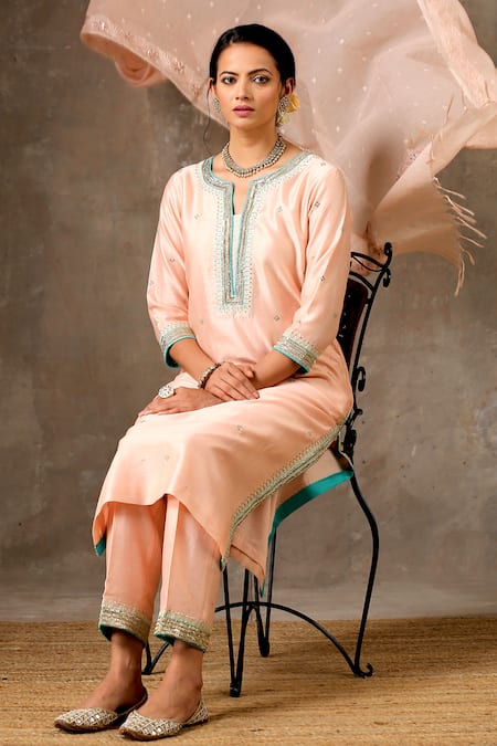 Buy Bbaawri Peach Chanderi Silk Sequins, Embroidery Split Handloom Neckline Kurta Set Buy_Bbaawri_Peach Chanderi Silk Sequins, Embroidery Split Handloom Neckline Kurta Set