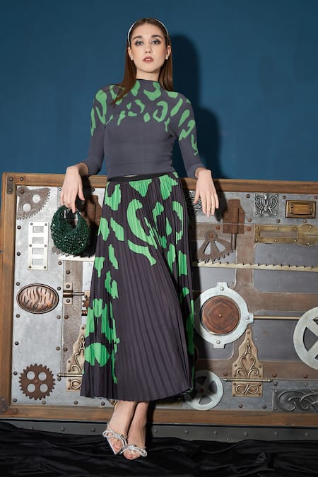 Shop Forever Noor Green Crystals Nano Embellished Boat Bag at Aza Fashions Shop_Forever Noor_Green Crystals Nano Embellished Boat Bag _at_Aza_Fashions