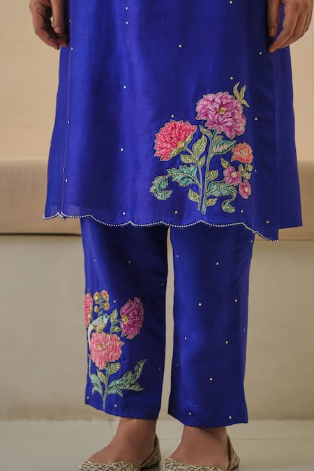 Pita Nila_Blue Chanderi, Tissue Embroidery V-neck Jehan Kurta Pant Set _Online_at_Aza_Fashions