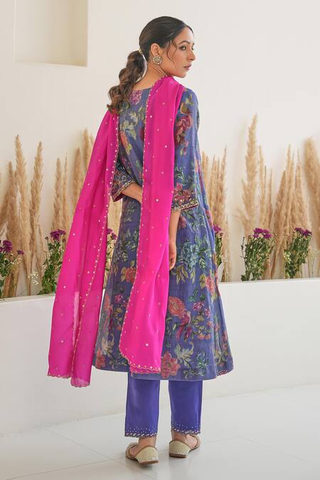 Pita Nila Fiza Floral Print Kurta Pant Set 
