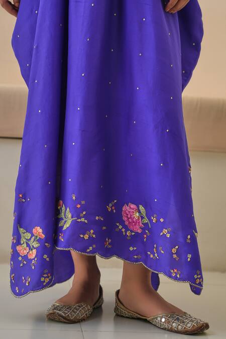 Buy_Pita Nila_Purple Silk Sequins, Cut Work V-neck Ariana Dupion Kaftan 