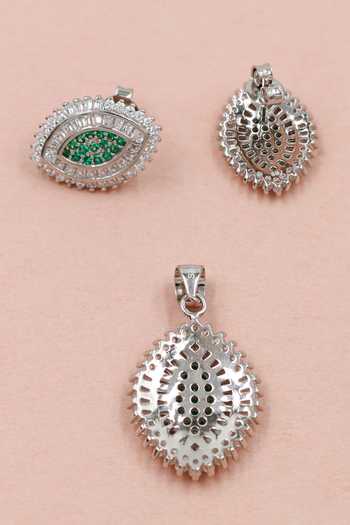 Sangeeta Boochra Stone Studded Pendant Set 