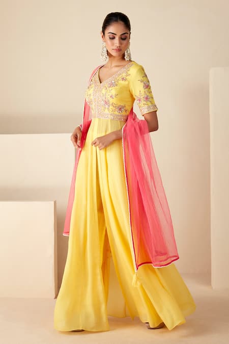Suruchi Parakh Yellow Georgette, Crepe, Chiffon Embroidery V-neck Thread Anarkali With Dupatta Online at Aza Fashions Suruchi Parakh_Yellow Georgette, Crepe, Chiffon Embroidery V-neck Thread Anarkali With Dupatta _Online_at_Aza_Fashions