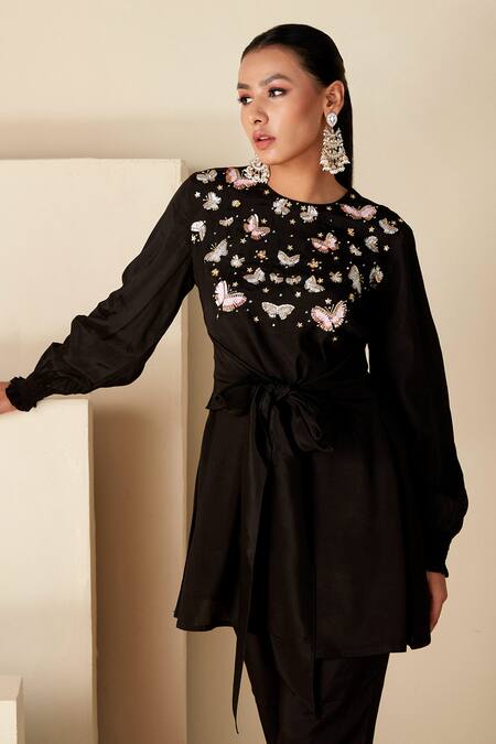 Buy_Suruchi Parakh_Black Crepe, Silk Embroidery Round Neck Butterfly Motif Tunic And Pant Set _Online_at_Aza_Fashions
