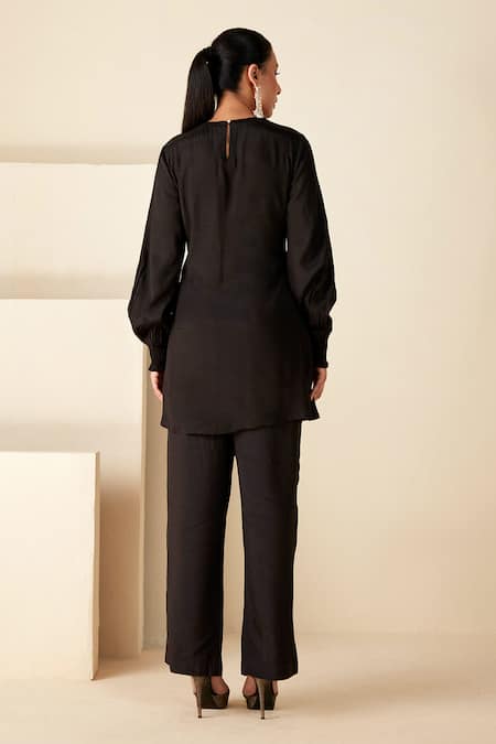 Suruchi Parakh Butterfly Motif Embroidered Tunic & Pant Set 