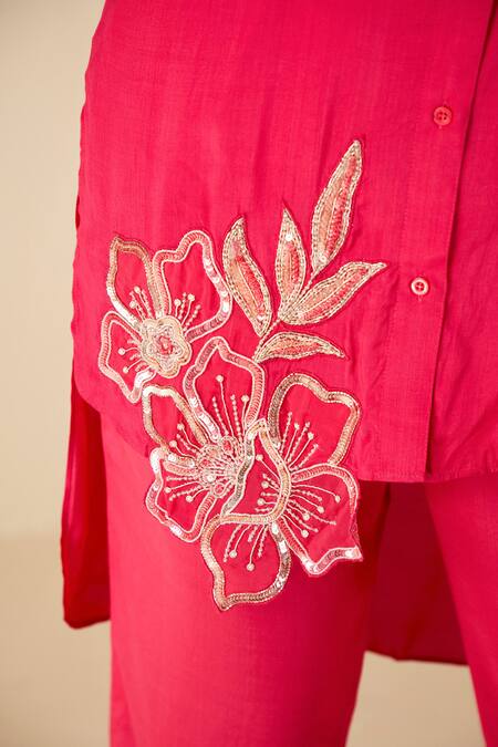 Suruchi Parakh_Pink Crepe, Silk Embroidery Collared High Low Tunic Pant Set _Online_at_Aza_Fashions