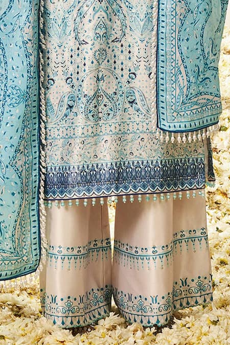 Buy Lashkaraa White Satin, Velvet, Chiffon Pearls V-neck Floral Paisley Printed Kurta Set Online at Aza Fashions Buy_Lashkaraa_White Satin, Velvet, Chiffon Pearls V-neck Floral Paisley Printed Kurta Set _Online_at_Aza_Fashions