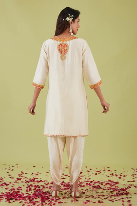 Shop Preeti S Kapoor White Chanderi, Bamboo Gota Zari Nakshi Yoke Embroidered Kurta With Samosa Pant at Aza Fashions Shop_Preeti S Kapoor_White Chanderi, Bamboo Gota Zari Nakshi Yoke Embroidered Kurta With Samosa Pant _at_Aza_Fashions