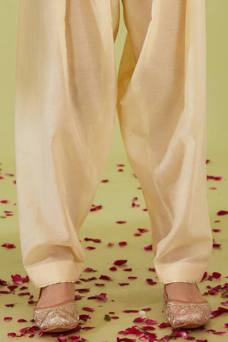 Shop Preeti S Kapoor White Organza, Chanderi Gota Patti, Persian Bloom Yoke Embroidered Anarkali Set Online at Aza Fashions Shop_Preeti S Kapoor_White Organza, Chanderi Gota Patti, Persian Bloom Yoke Embroidered Anarkali Set _Online_at_Aza_Fashions