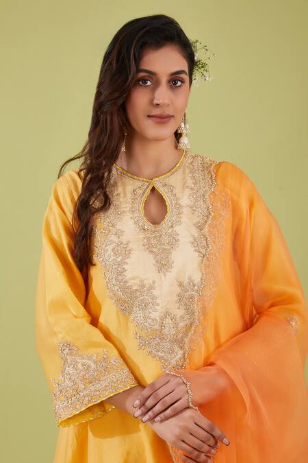 Preeti S Kapoor Yellow Organza, Chanderi Gota Patti, Pearls, Persian Fleur Yoke Anarkali Set Online at Aza Fashions Preeti S Kapoor_Yellow Organza, Chanderi Gota Patti, Pearls, Persian Fleur Yoke Anarkali Set _Online_at_Aza_Fashions