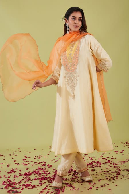 Shop Preeti S Kapoor White Organza, Chanderi Gota Patti, Boho Bloom Yoke Embroidered Anarkali Set at Aza Fashions Shop_Preeti S Kapoor_White Organza, Chanderi Gota Patti, Boho Bloom Yoke Embroidered Anarkali Set _at_Aza_Fashions