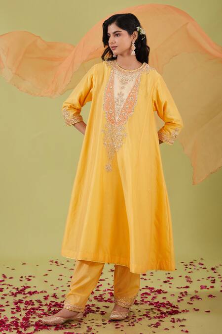 Preeti S Kapoor Yellow Organza, Chanderi Gota Patti, Phool Yoke Embroidered Anarkali Set Online at Aza Fashions Preeti S Kapoor_Yellow Organza, Chanderi Gota Patti, Phool Yoke Embroidered Anarkali Set _Online_at_Aza_Fashions