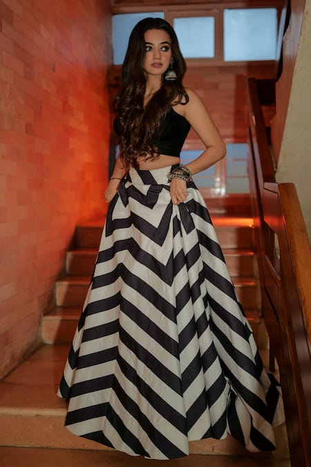 Shop_Ranbir Mukherjee Calcutta_Black Velvet, Cotton, Silk Plunge Neck Chevron Print Lehenga With Solid Blouse _at_Aza_Fashions