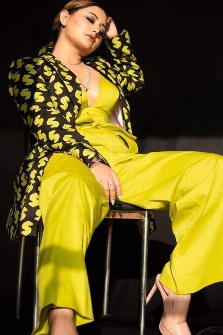 Buy Ranbir Mukherjee Calcutta Black Crepe V-neck Dollar Print Blazer Pant Set Online at Aza Fashions Buy_Ranbir Mukherjee Calcutta_Black Crepe V-neck Dollar Print Blazer Pant Set _Online_at_Aza_Fashions