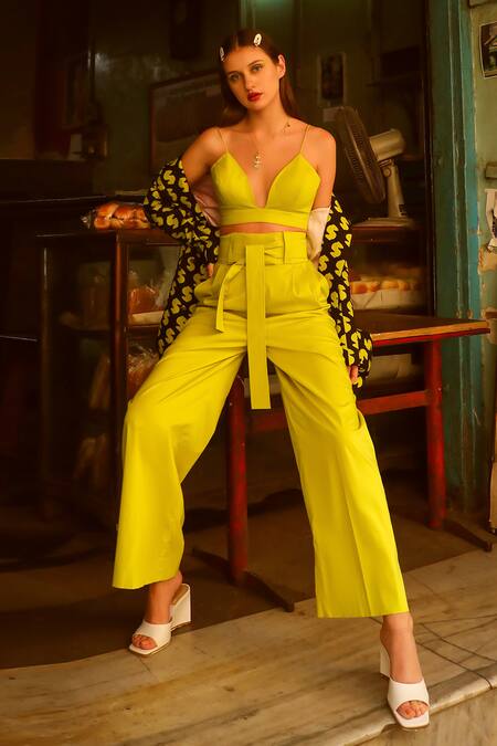 Ranbir Mukherjee Calcutta Black Crepe V-neck Dollar Print Blazer Pant Set at Aza Fashions Ranbir Mukherjee Calcutta_Black Crepe V-neck Dollar Print Blazer Pant Set _at_Aza_Fashions