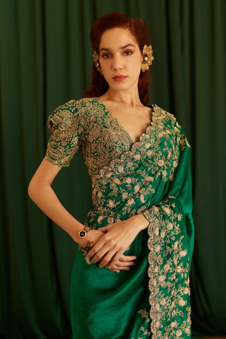 Mrunalini Rao_Green Kota Doria, Silk Zari, Pearls, Indra Scallop Hem Saree With Blouse _Online_at_Aza_Fashions