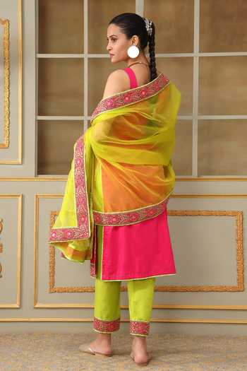 Shop Pomcha Jaipur Pink Cotton, Organza Lace, Embroidery Saadgi Embellished Straight Kurta Set at Aza Fashions Shop_Pomcha Jaipur_Pink Cotton, Organza Lace, Embroidery Saadgi Embellished Straight Kurta Set _at_Aza_Fashions