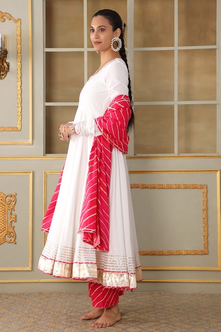 Pomcha Jaipur_White Cotton Gota Patti Round Neck Saadgi Work Anarkali Set _Online_at_Aza_Fashions