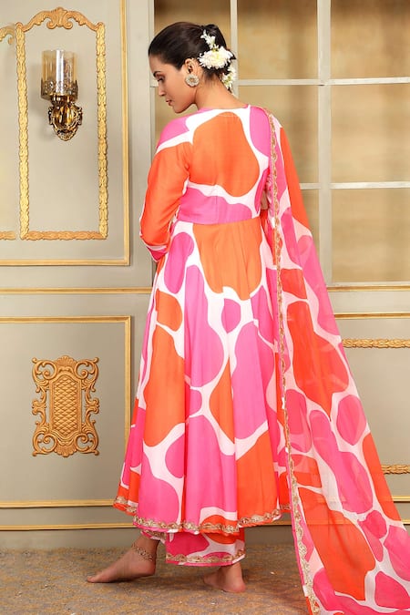 Shop Pomcha Jaipur Pink Muslin, Chiffon Lace V-neck Saadgi Rangeen Abstract Pattern Anarkali Set at Aza Fashions Shop_Pomcha Jaipur_Pink Muslin, Chiffon Lace V-neck Saadgi Rangeen Abstract Pattern Anarkali Set _at_Aza_Fashions