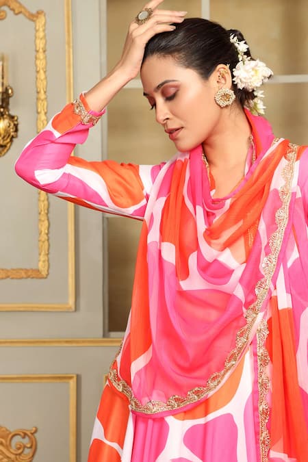 Buy Pomcha Jaipur Pink Muslin, Chiffon Lace V-neck Saadgi Rangeen Abstract Pattern Anarkali Set Online at Aza Fashions Buy_Pomcha Jaipur_Pink Muslin, Chiffon Lace V-neck Saadgi Rangeen Abstract Pattern Anarkali Set _Online_at_Aza_Fashions
