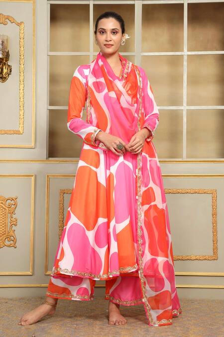 Buy Pomcha Jaipur Pink Muslin, Chiffon Lace V-neck Saadgi Rangeen Abstract Pattern Anarkali Set Buy_Pomcha Jaipur_Pink Muslin, Chiffon Lace V-neck Saadgi Rangeen Abstract Pattern Anarkali Set