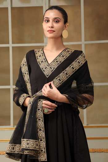 Pomcha Jaipur Black Cotton, Organza Lace, Embroidery V-neck Saadgi Sunheri Anarkali Set Online at Aza Fashions Pomcha Jaipur_Black Cotton, Organza Lace, Embroidery V-neck Saadgi Sunheri Anarkali Set _Online_at_Aza_Fashions