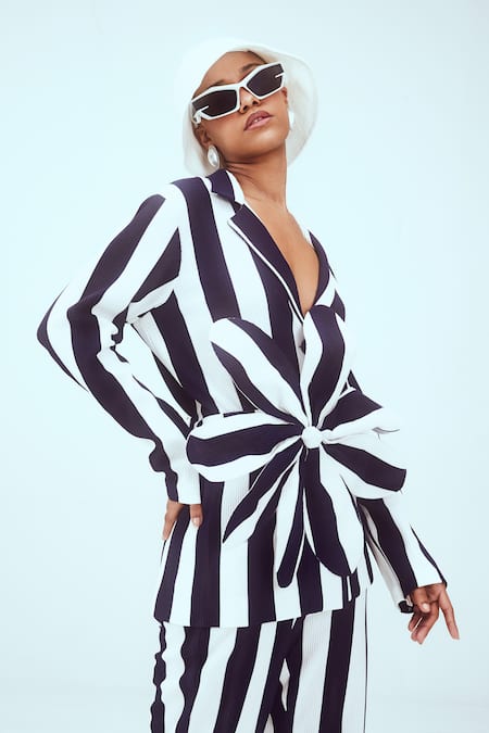 White Striped Pattern Pantsuit, Designer Woman Suit Jacket Pant