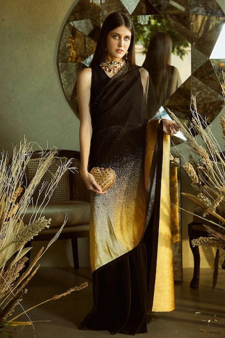 Tasuvure Indes Gold Rich Pleated Shimmer Round Idylic Saree Gown 