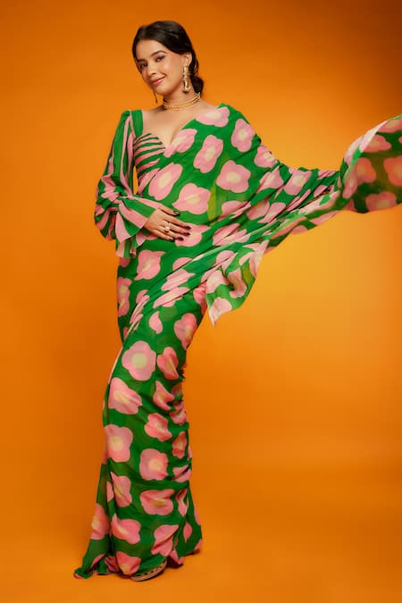Ranbir Mukherjee Calcutta_Green Georgette, Viscose, Linen Sweetheart Neck Floral Print Saree With Blouse _Online_at_Aza_Fashions