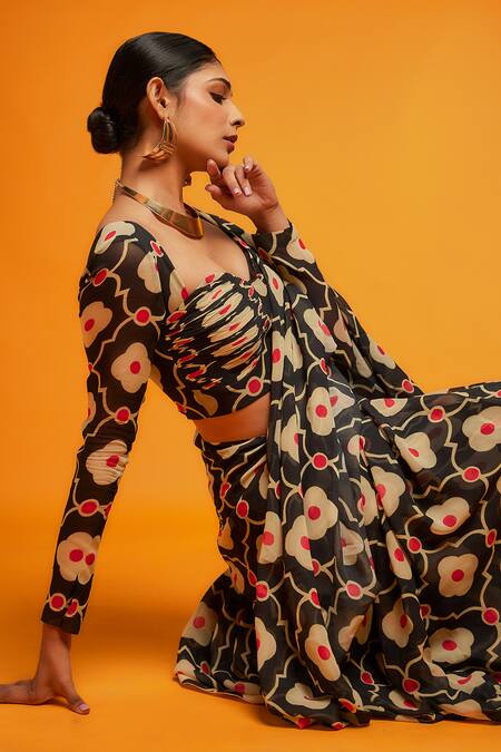 Buy_Ranbir Mukherjee Calcutta_Black Viscose Printed Floral Sweetheart Saree With Ruched Blouse _Online_at_Aza_Fashions