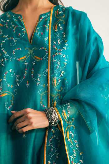 Shikha Mehta_Blue Silk Organza, Silk, Chanderi Embroidery Round Neck Aarohi Kurta Pyjama Set _Online_at_Aza_Fashions